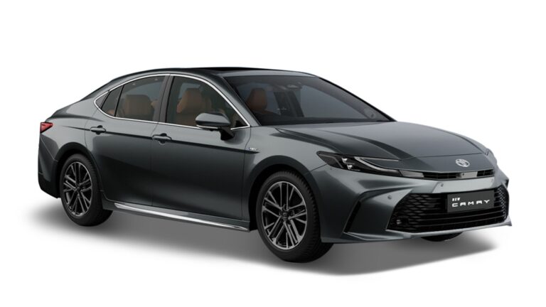 toyota camry right front three quarter