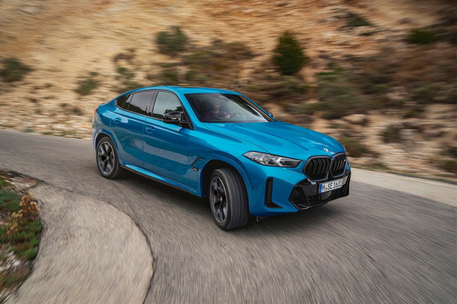 BMW X6 M60i xDrive Launched in India at ₹1.77 Crore: 530 hp V8, 0-100 km/h in 4.3 Seconds | Vandi4u